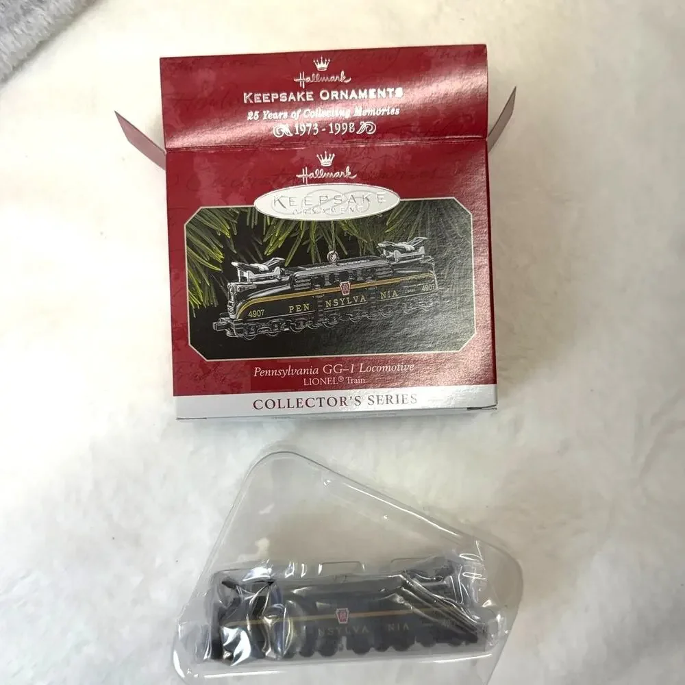 1998 Hallmark Keepsake Pennsylvania GG-1 Locomotive Lionel Train Ornament‎